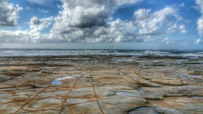 beach rock tesselations Australia
